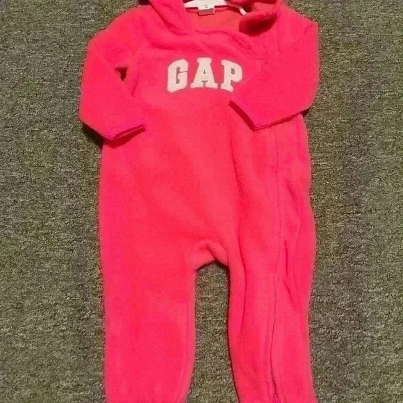 Pink Baby Gap Sleeper, Size 6-12 Months Bunny Hood - Picture 2 of 5
